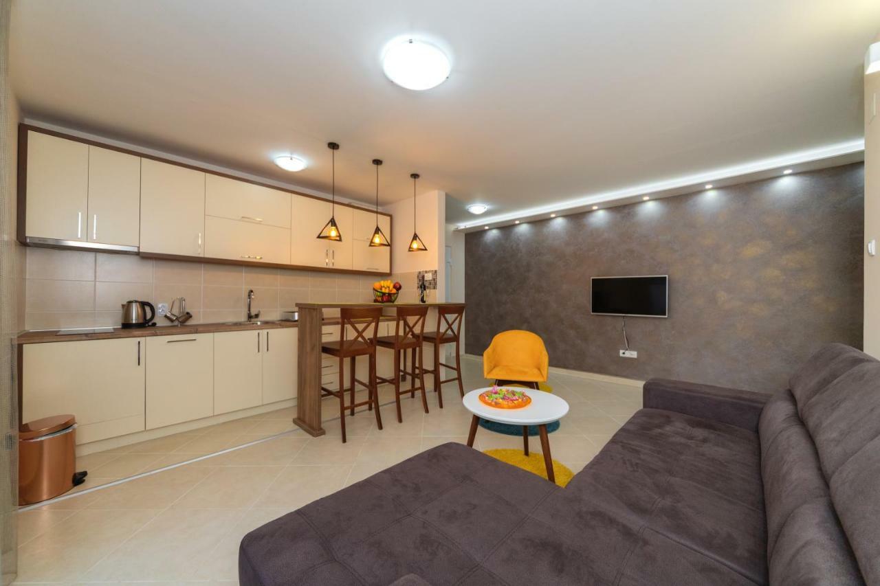 Apartmani Tref Petrovac Exterior foto